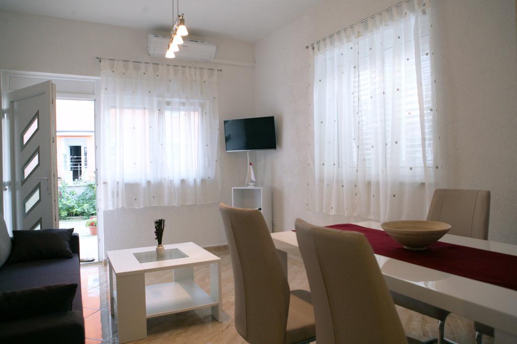 Porta Anna Apartments เมดูลิน ภายนอก รูปภาพ